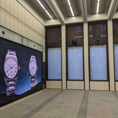 Display screen at New Bond Street